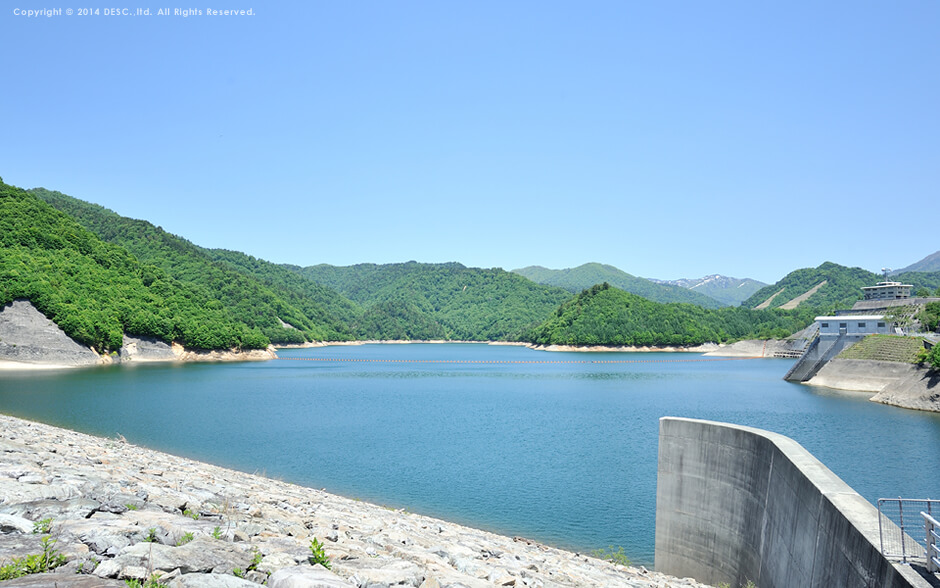 ならまた湖